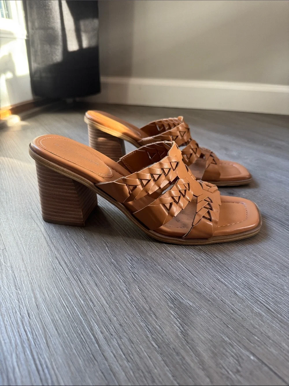 Marc Fisher Woven Leather Block Heel Women 9.5